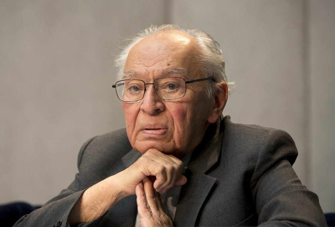 The Peruvian Liberation Theology Icon Dies at 96