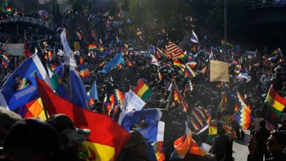 Supporters of Bolivian Ex-President on Streets and Protesting